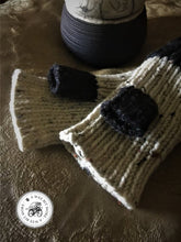 Load image into Gallery viewer, Black &amp; Oatmeal Fingerless Mitts, Vegan